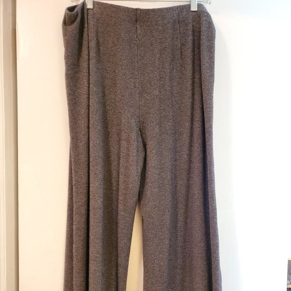 J. Jill Pants Large Brown pattern Ponte Knit